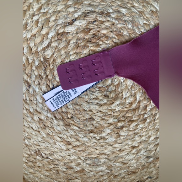 34 C Victoria's Secret Push-Up Plunge Bra - Picture 7 of 16